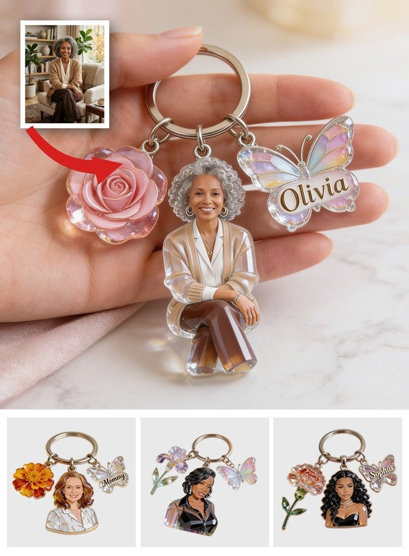 Personalized Smiling Latina Mom Portrait Acrylic Keychain with Rose & Butterfly Charms, Custom Sentimental Gift for Mom