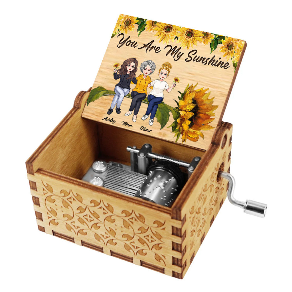 You Are My Sunshine - Personalized Mother's Day Mother Hand Crank Music Box