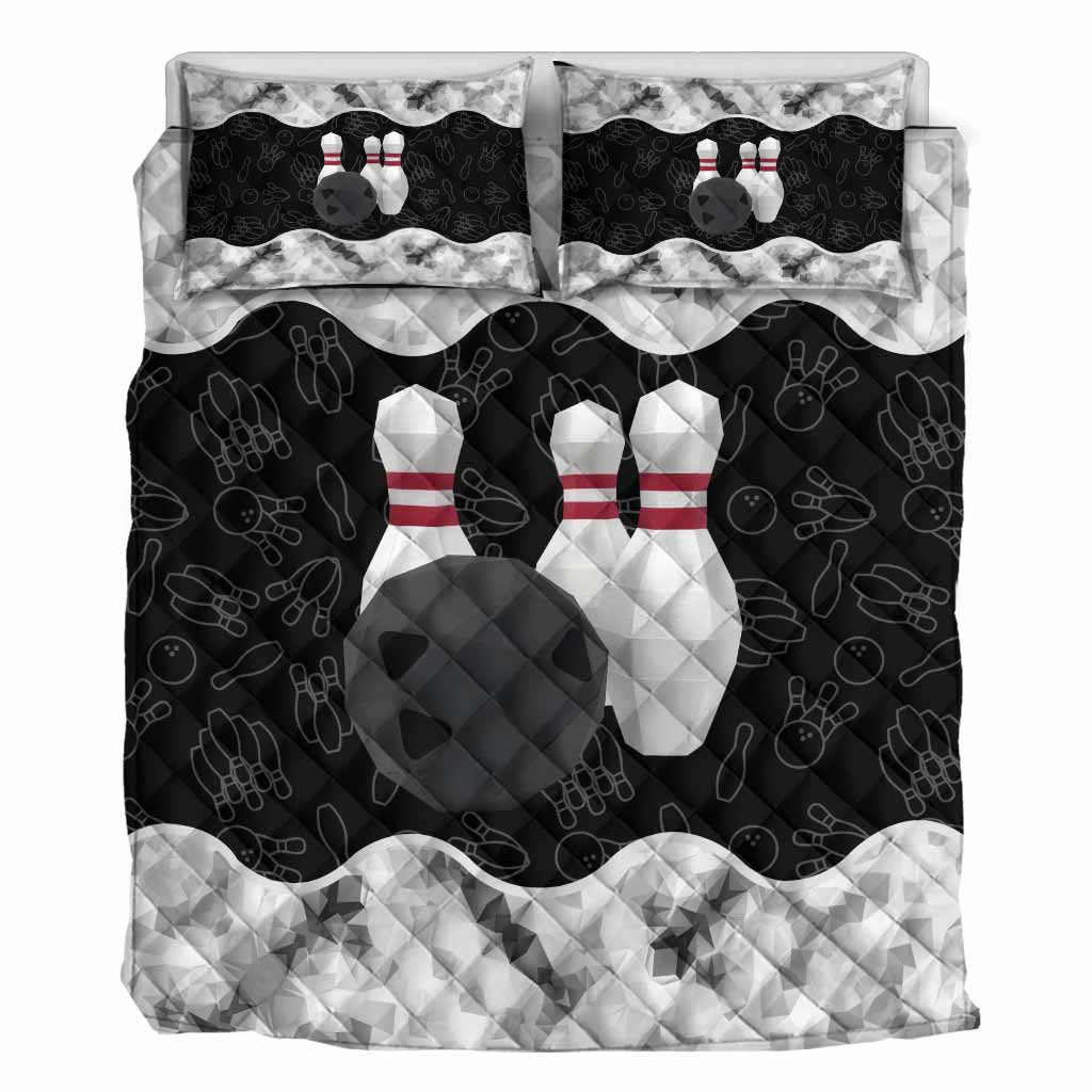 Love Bowling Quilt Bed Set