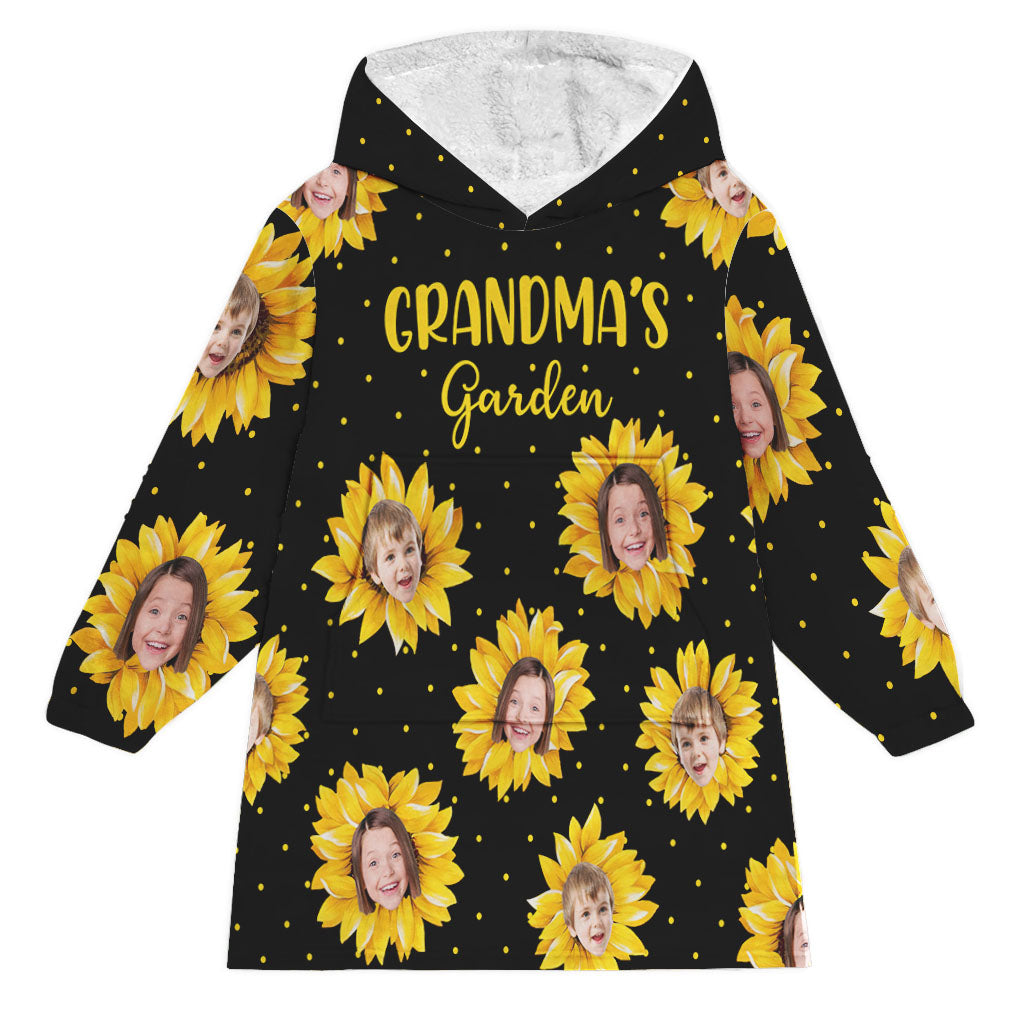 Grandma’s Garden - Personalized Mother's Day Grandma Blanket Hoodie