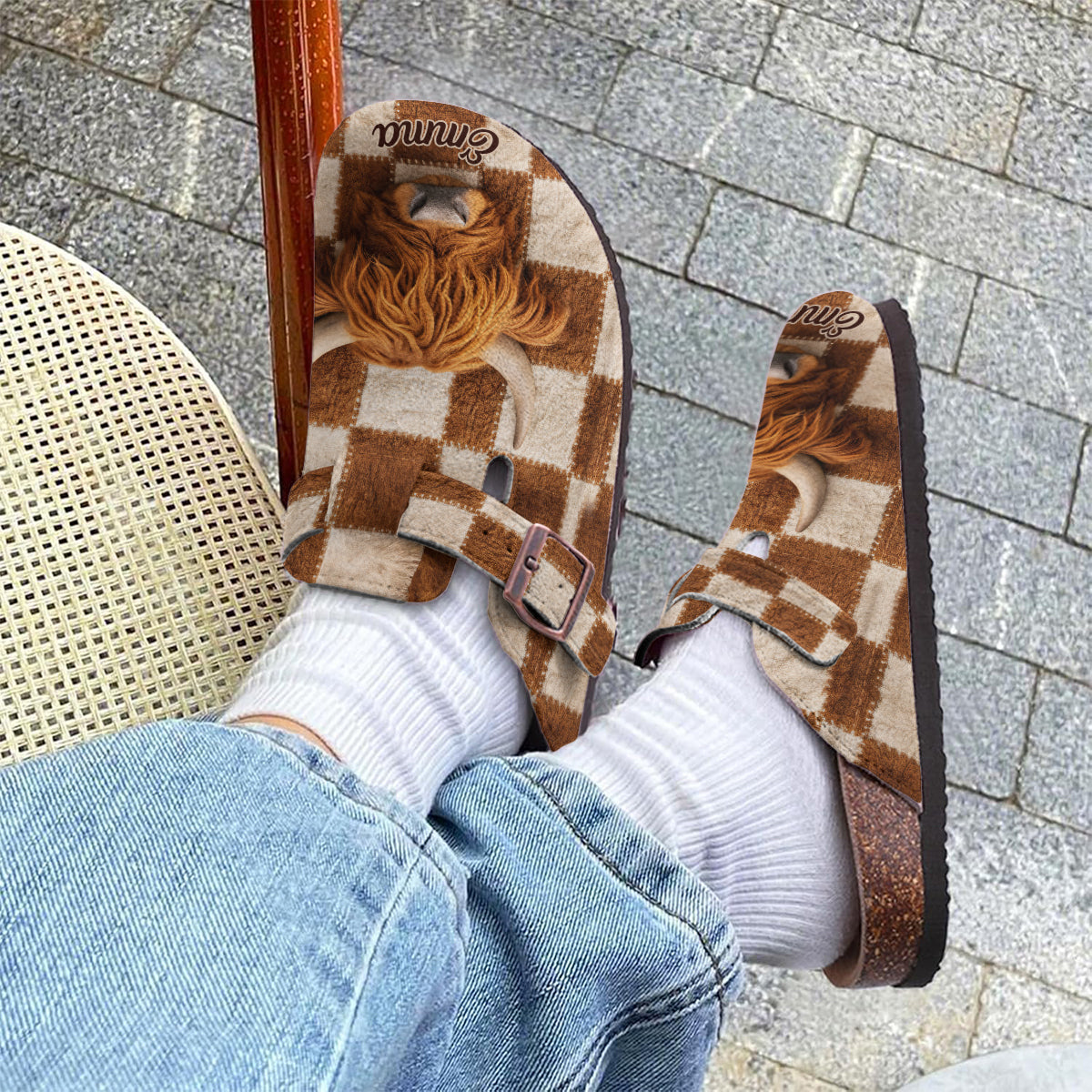 Love Highland Cow, Farm Life - Personalized Highland Cow Clogs With Arch Support