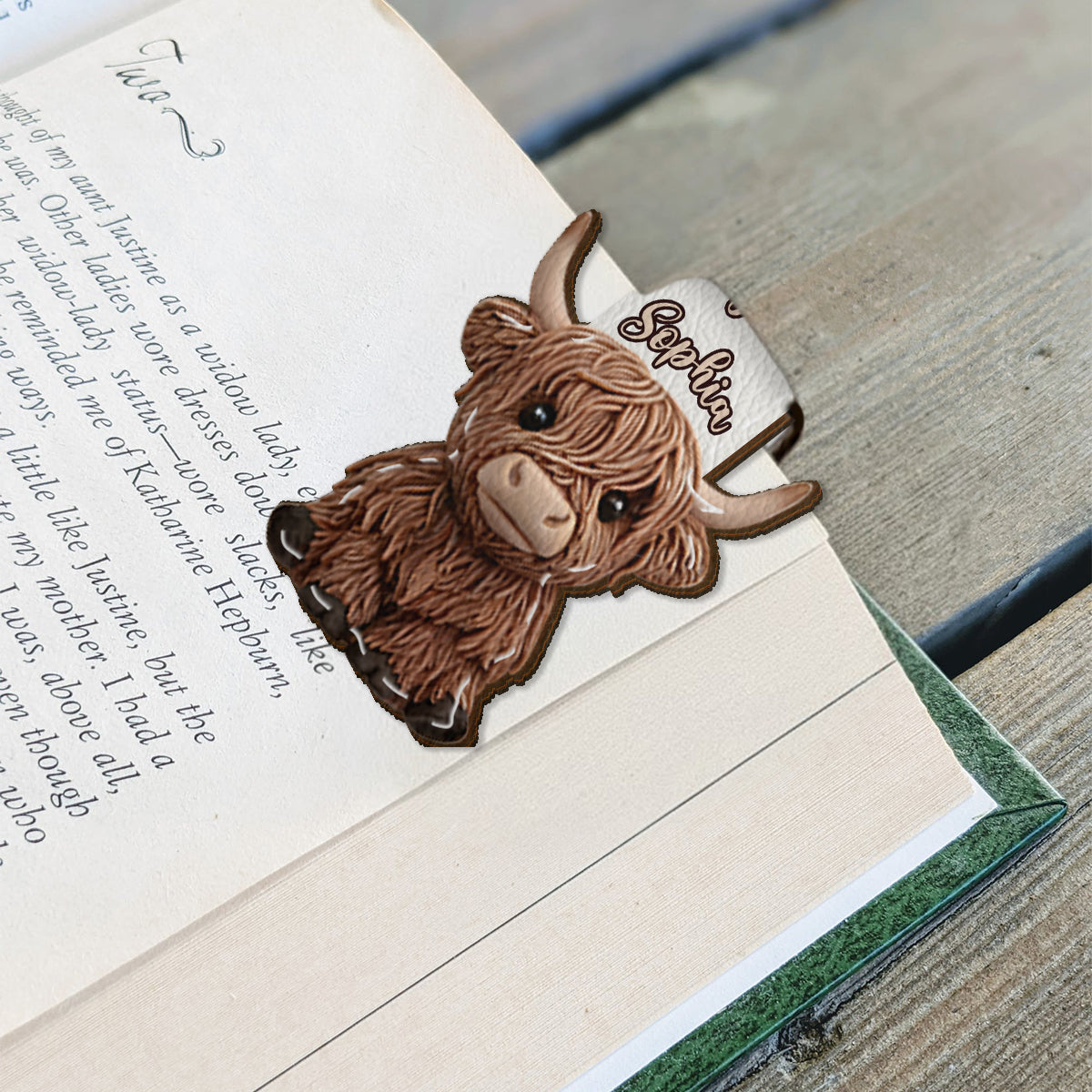 Lovely Highland Cow - Personalized Highland Cow Shaped Magnetic Bookmark