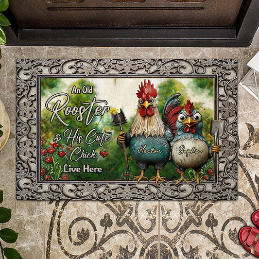 An Old Rooster & His Cute Chick Live Here - Personalized Chicken Doormat