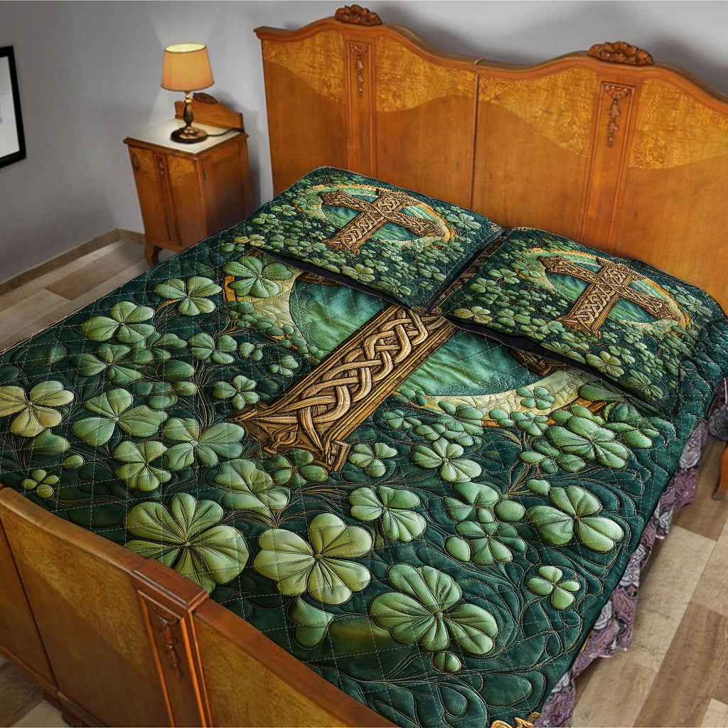Irish Cross - Saint Patrick's Day Quilt Set