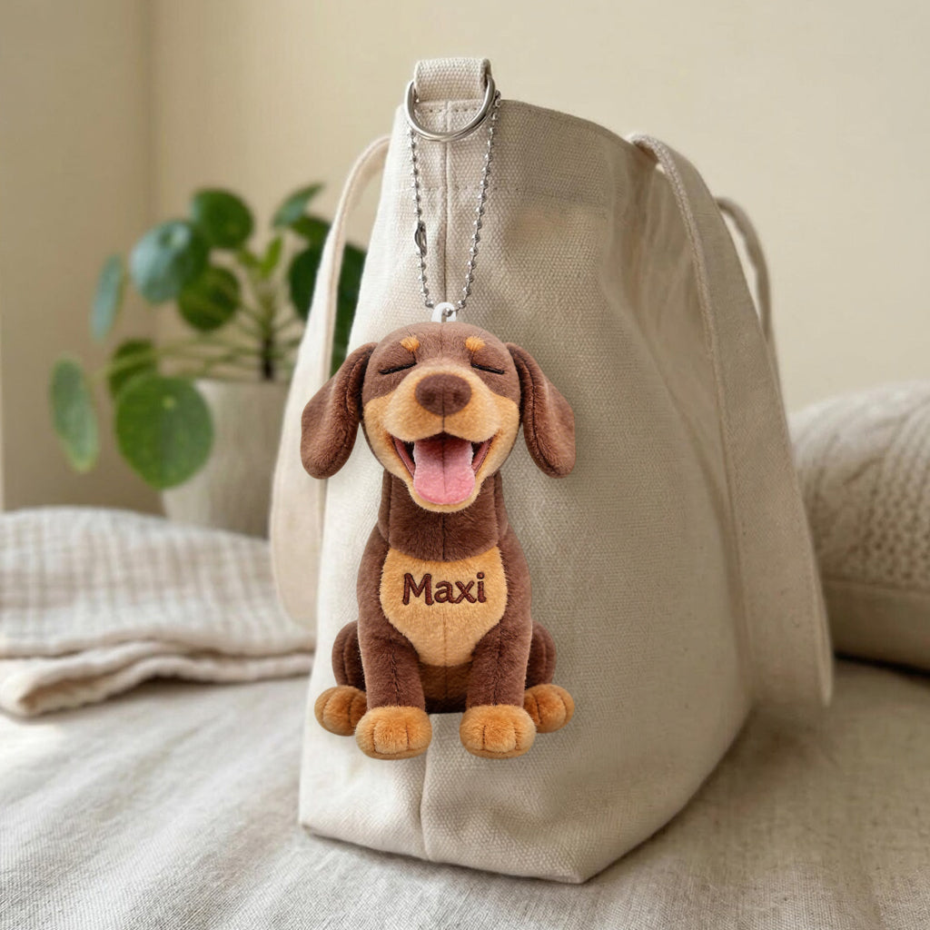 Personalized Tan Chihuahua Plush Keychain, Custom Dog Name Accessory Gift for Chihuahua Lovers and Pet Owners