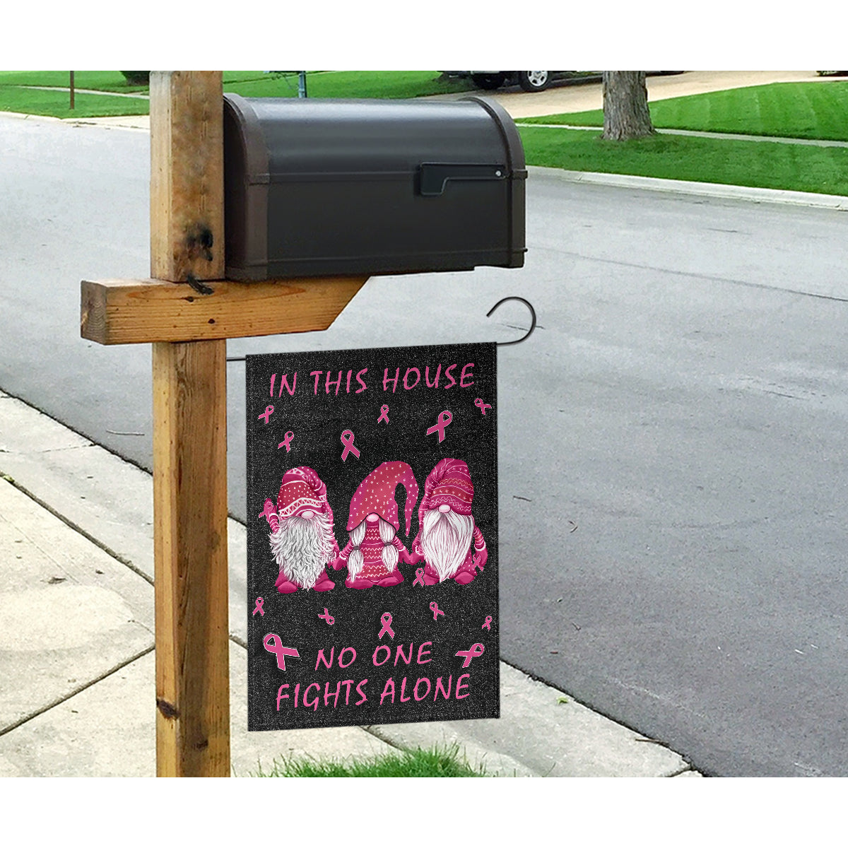 In This House We Never Give Up Flag Breast Cancer Awareness Garden Flag 0622