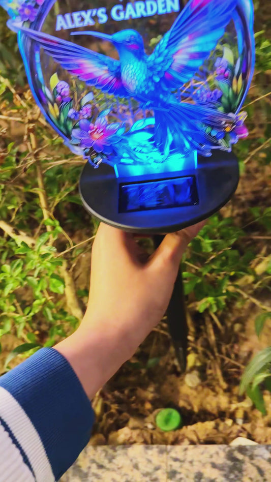 Stunning Hummingbird, Bee, Butterfly... - Personalized Gardening Garden Solar Light