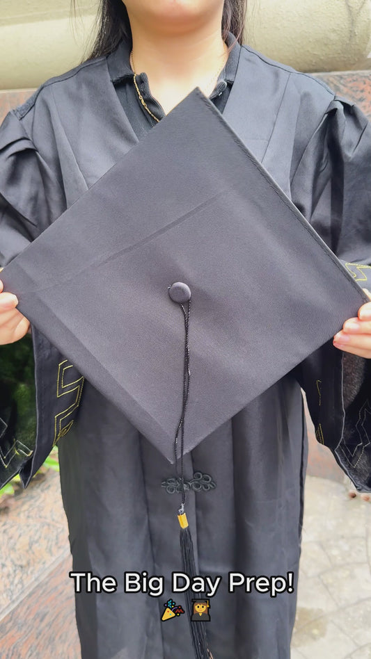 Graduation Girl 2024 - Personalized Graduation Cap Topper