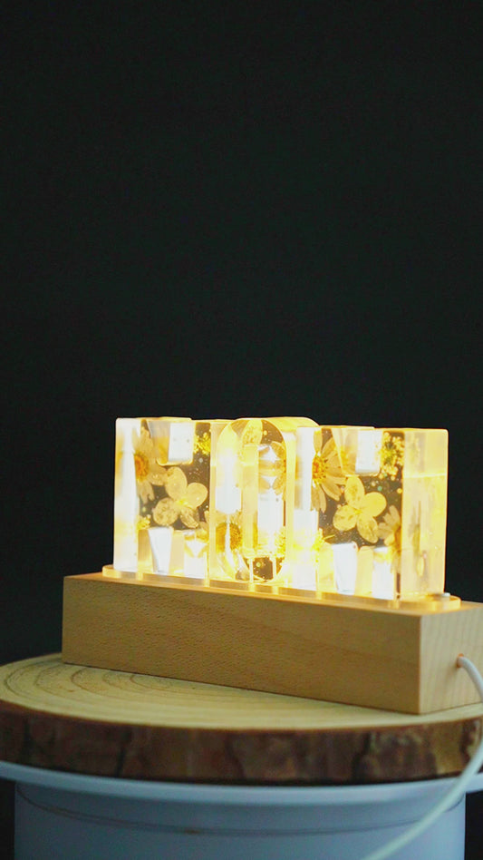 Mom Floral Resin Lamp - Personalized Mother Custom Name Lamp