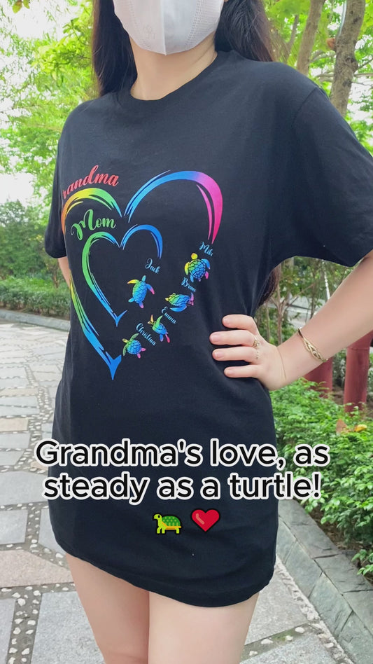 First Mom Now Grandma Turtle Version - Personalized Grandma T-shirt And Hoodie