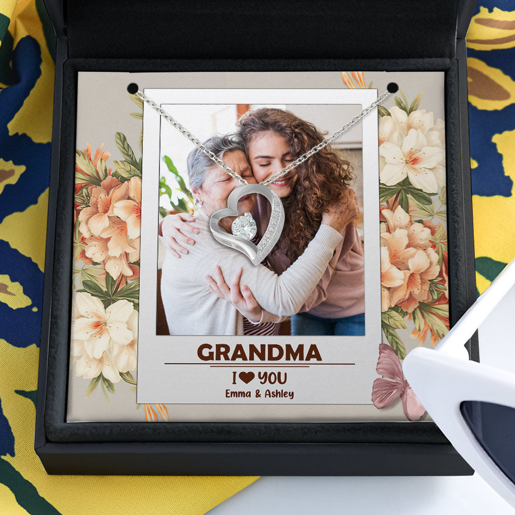 Grandma I Love You - Gift for grandma, mom, aunt, sister, wife, girlfriend - Personalized Necklace