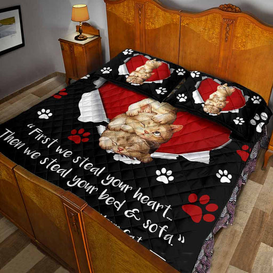 First We Steal Your Heart - Cat Quilt Bed Set