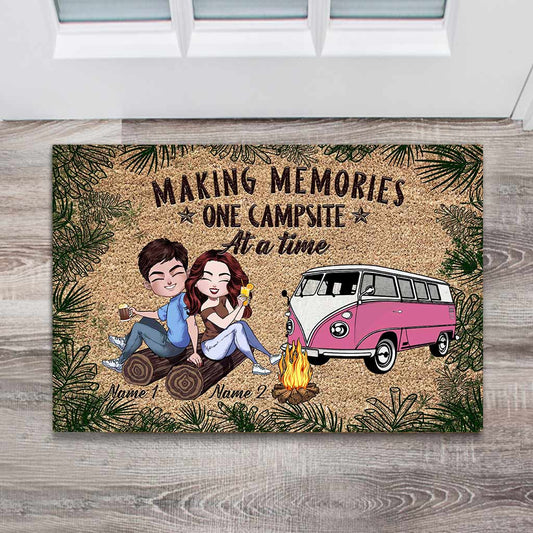 Making Memories Camping Couple - Personalized Doormat