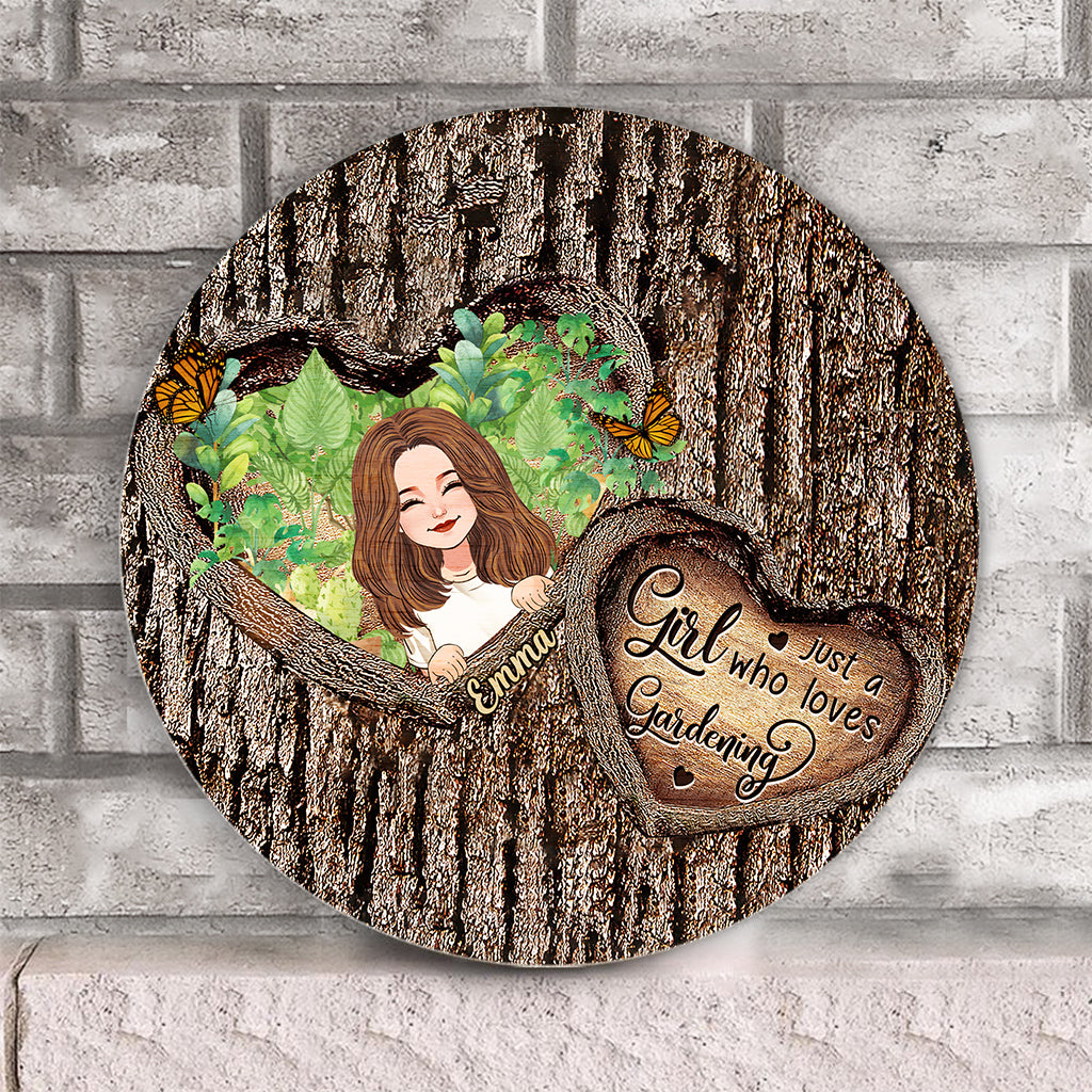 Into The Garden I Go - Personalized Gardening Round Wood Sign