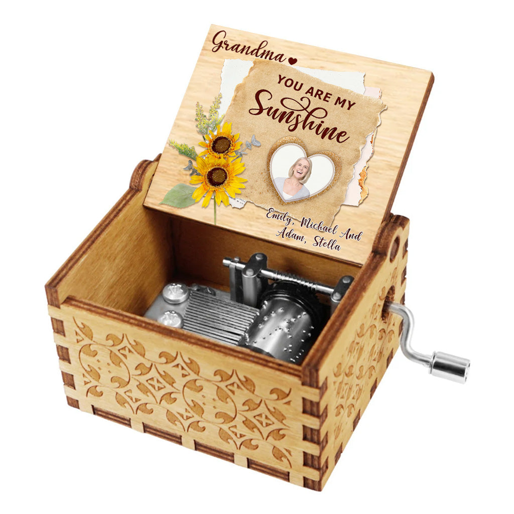 You Are My Sunshine - Personalized Mother's Day Grandma Hand Crank Music Box