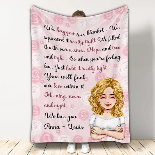 Love Name Blanket - Gift for mom, grandma, aunt, granddaughter, daughter - Personalized Blanket