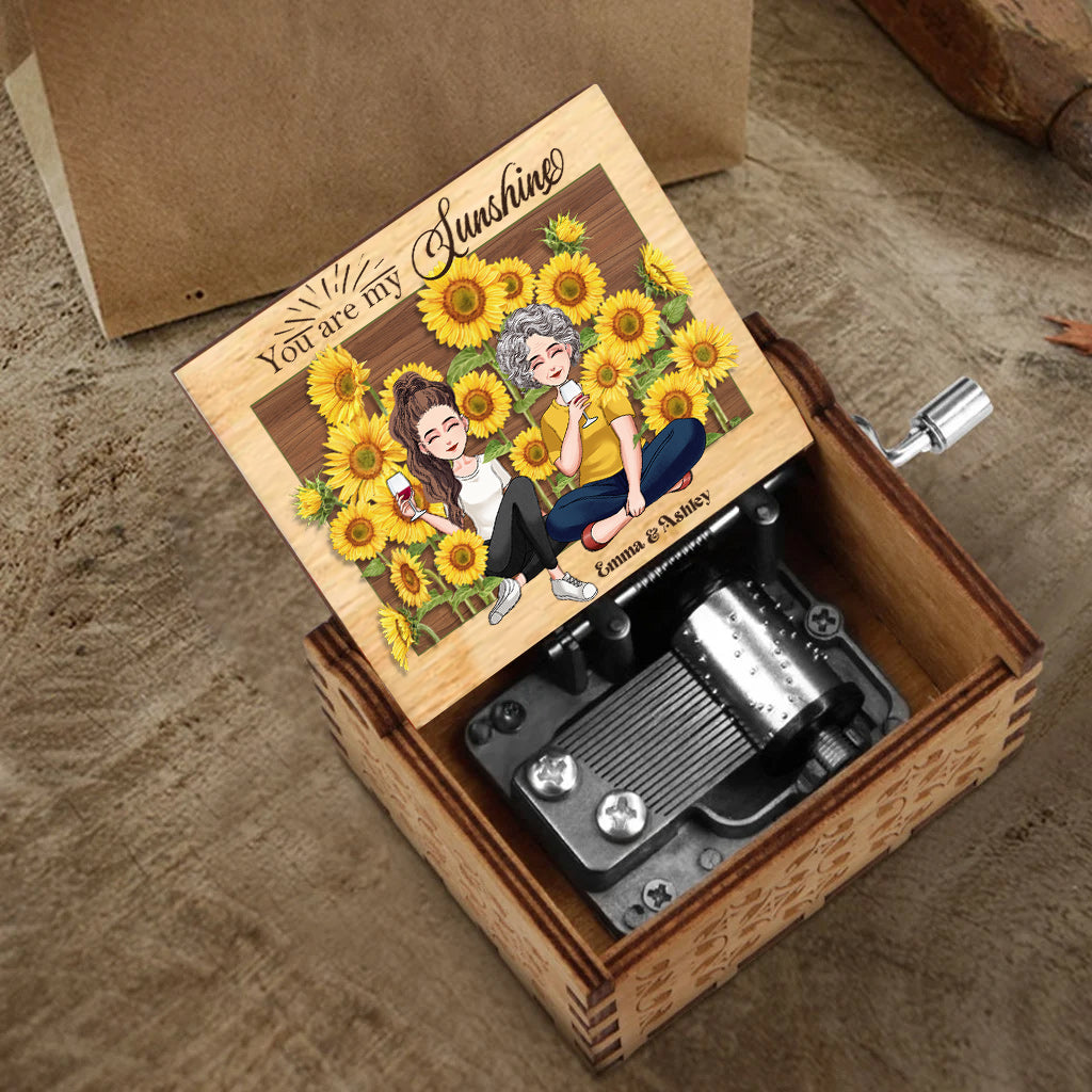You Are My Sunshine - Personalized Mother's Day Mother Hand Crank Music Box