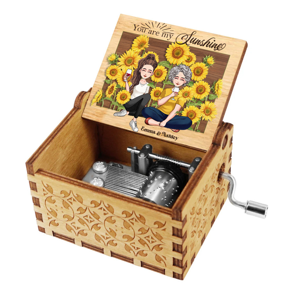 You Are My Sunshine - Personalized Mother's Day Mother Hand Crank Music Box