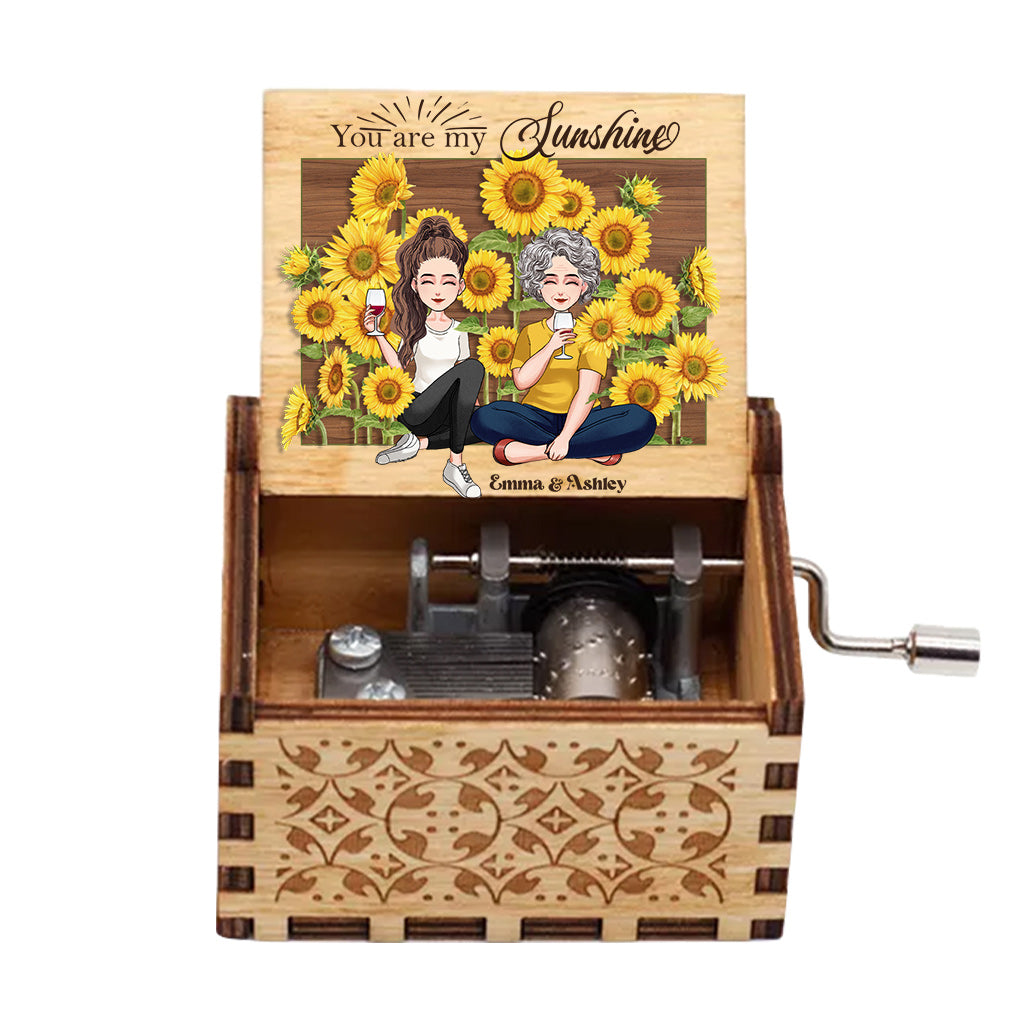 You Are My Sunshine - Personalized Mother's Day Mother Hand Crank Music Box