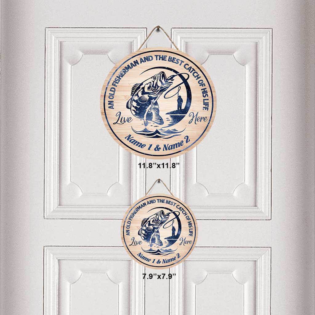 An Old Fishman - Fishing Personalized Round Wood Sign