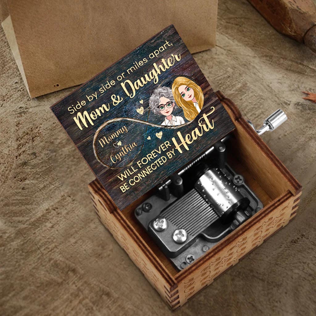 Side By Side - Personalized Mother's Day Mother Hand Crank Music Box