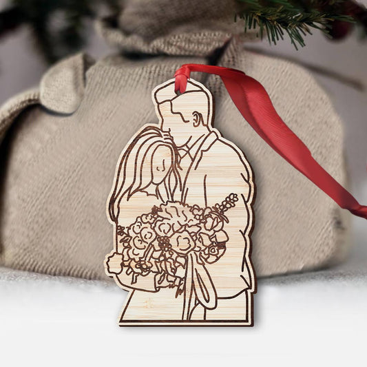 Couple Line Drawing - Personalized Couple Ornament