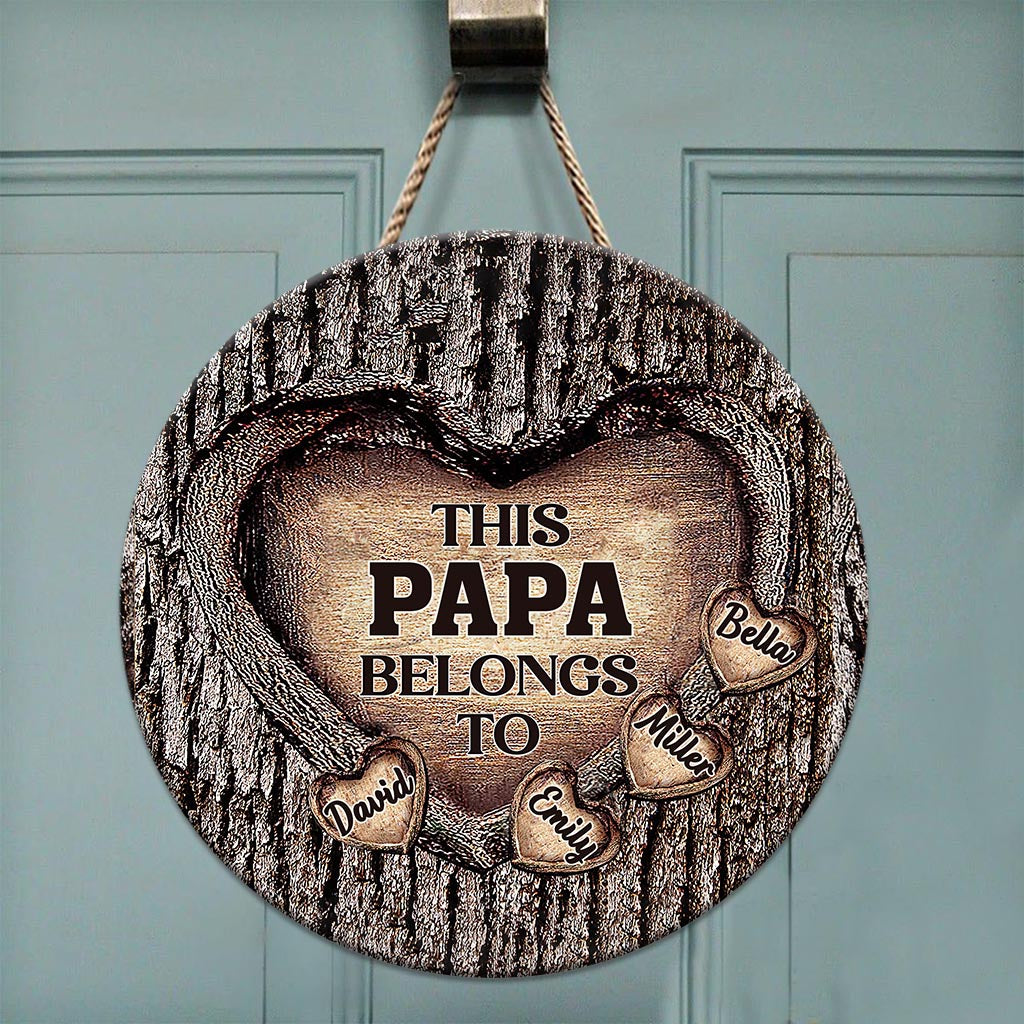 Dad's Heart - Gift for dad, grandma, grandpa, mom, uncle, aunt, brother, sister - Personalized Round Wood Sign