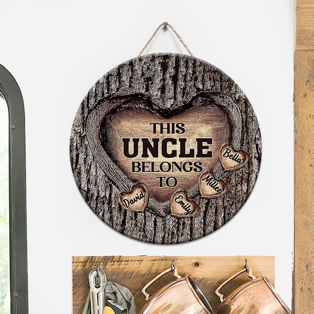Dad's Heart - Gift for dad, grandma, grandpa, mom, uncle, aunt, brother, sister - Personalized Round Wood Sign