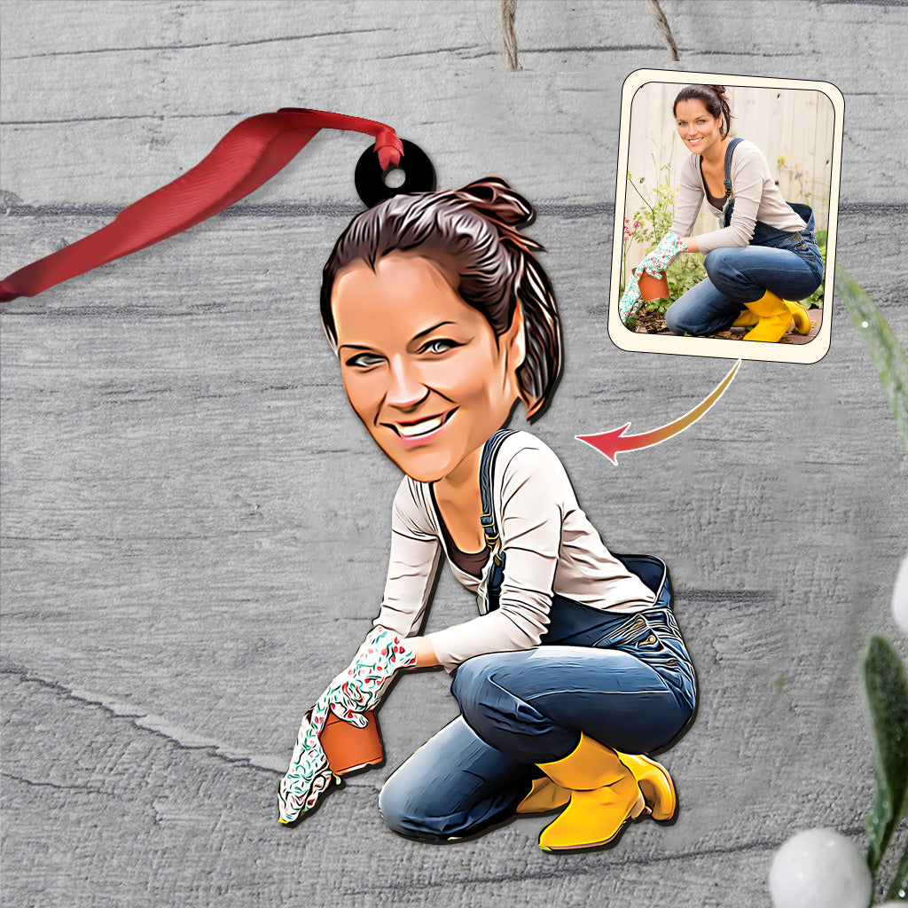 Caricature Gardener Portrait - Personalized Gardening Ornament