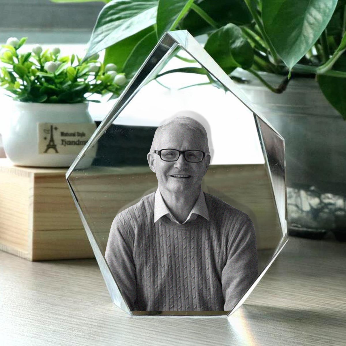 Custom Photo - Personalized Memorial Laser Engraving 3D Iceberg Shaped Crystal Lamp