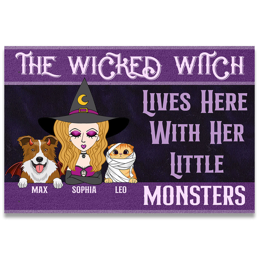 The Wicked Witch Lives Here Witrh Her Little Monsters - Personalized Dog Doormat