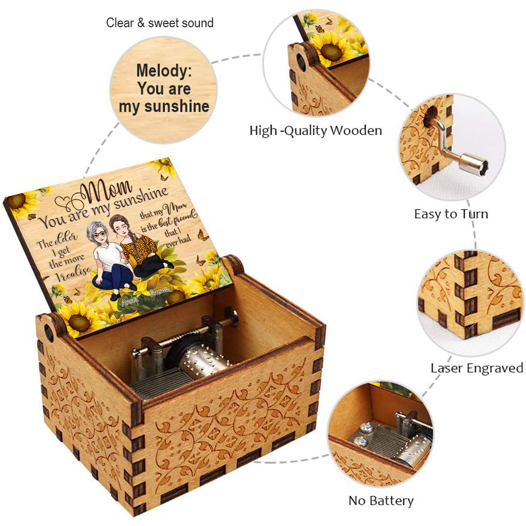 The Older I Get The More I Realise - Personalized Mother's Day Mother Hand Crank Music Box