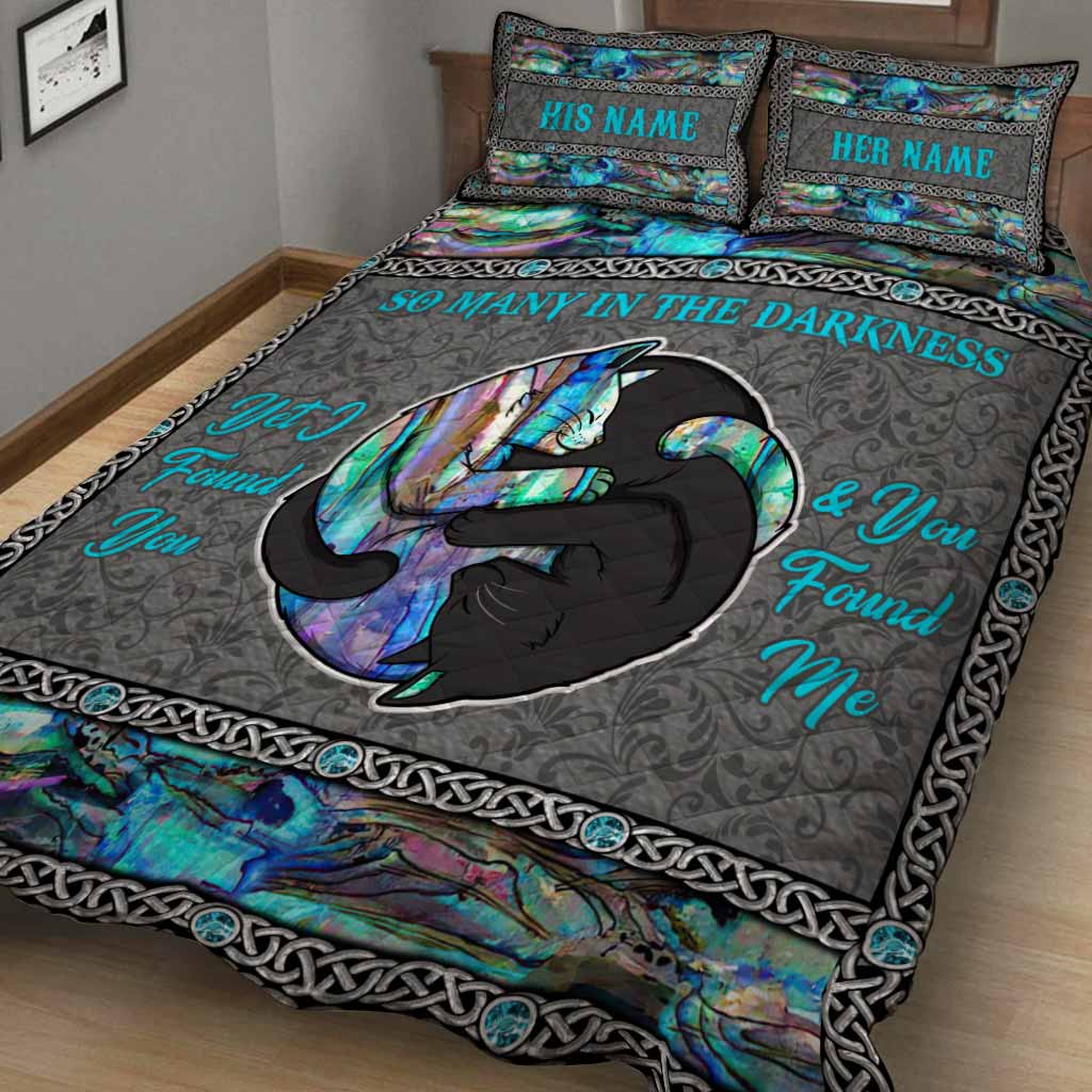 So Many In The Darkness - Personalized Cat Quilt Set