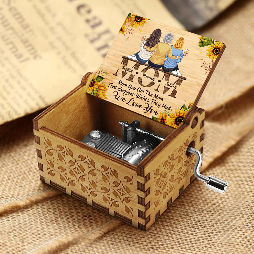 MOM - Personalized Mother's Day Mother Hand Crank Music Box