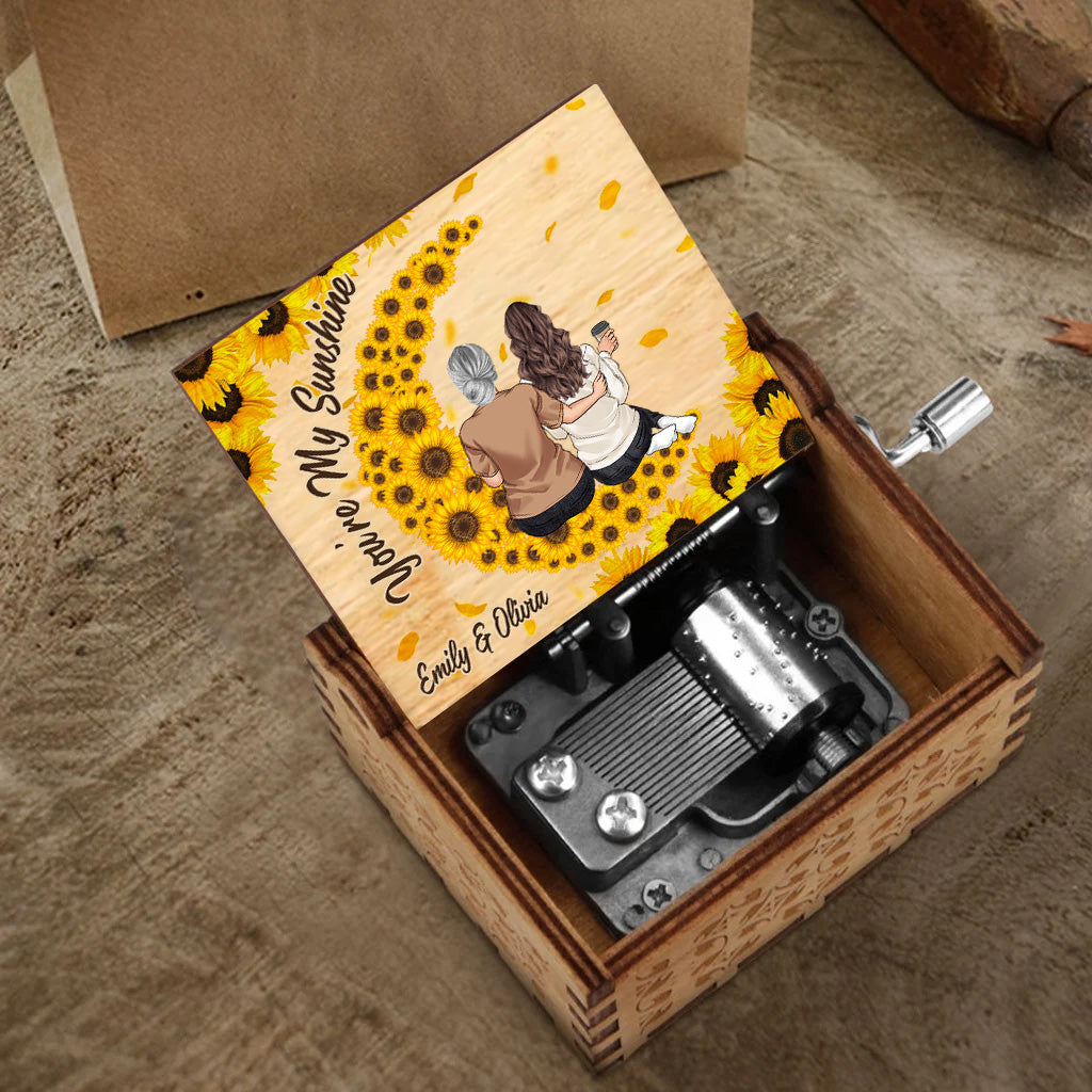 You Are My Sunshine - Personalized Mother's Day Mother Hand Crank Music Box
