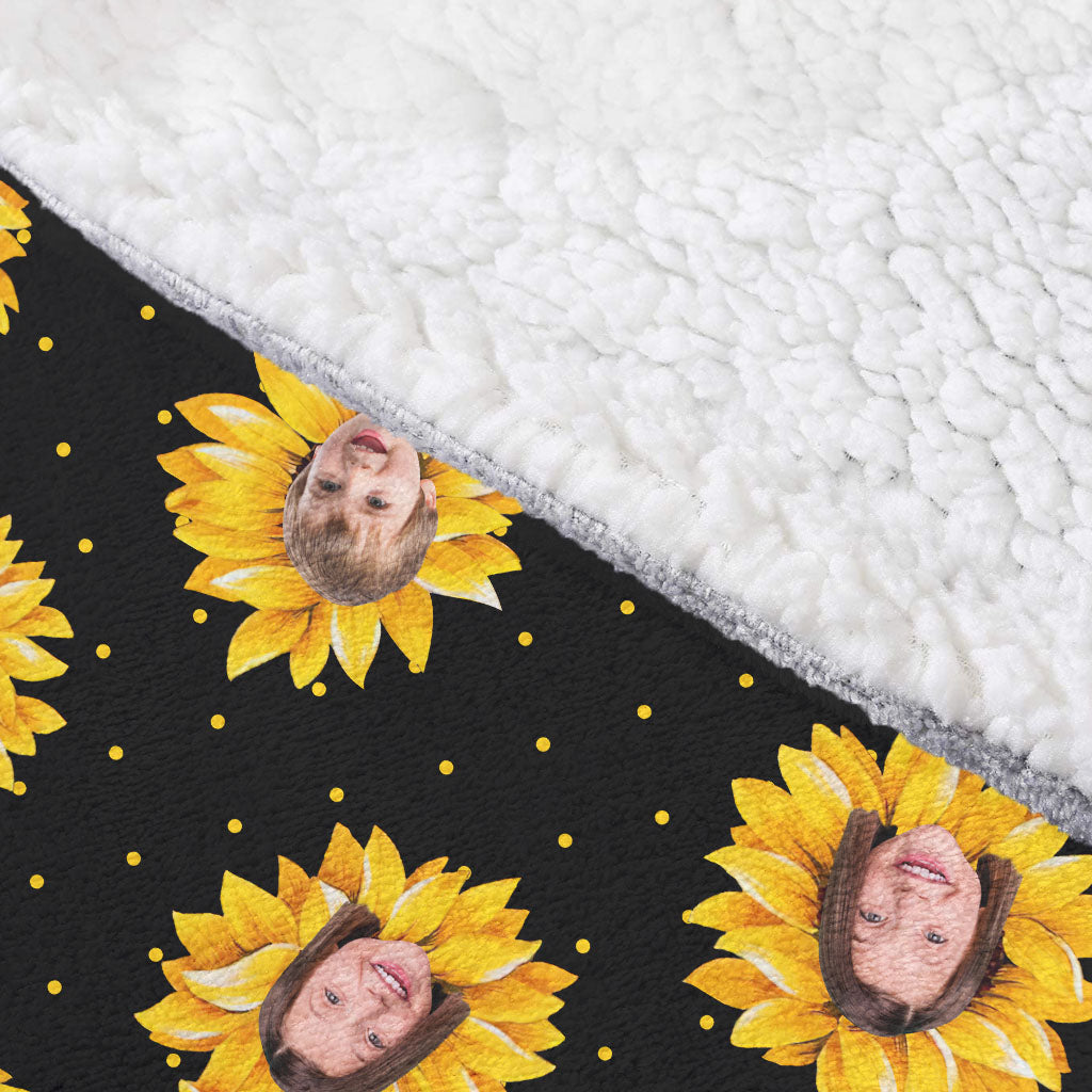 Grandma’s Garden - Personalized Mother's Day Grandma Blanket Hoodie