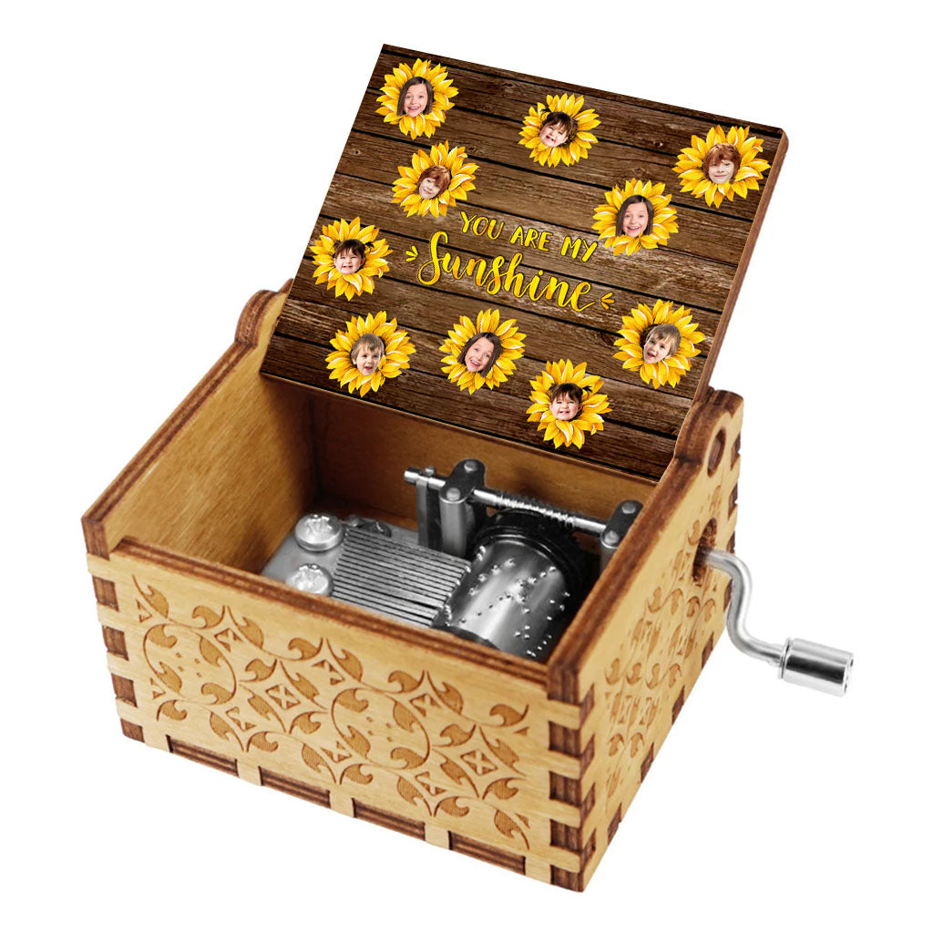 You Are My Sunshine - Gift for mom, grandma - Personalized Hand Crank Music Box