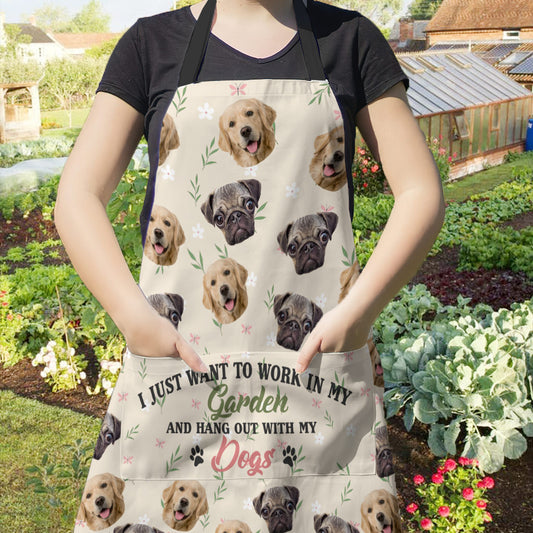 I Just Want To Work In My Garden And Hang Out - Personalized Gardening Apron