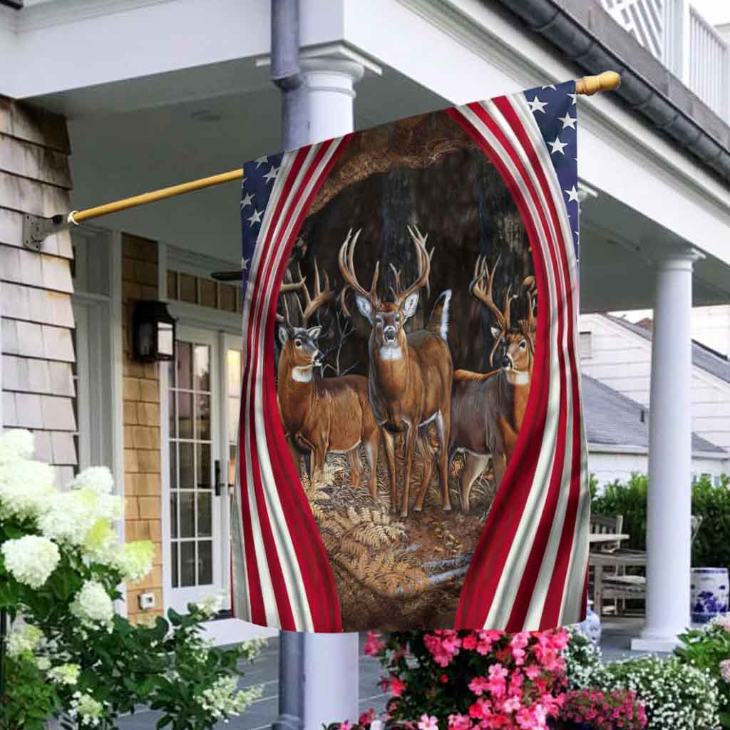 Love Hunting - Garden Flag