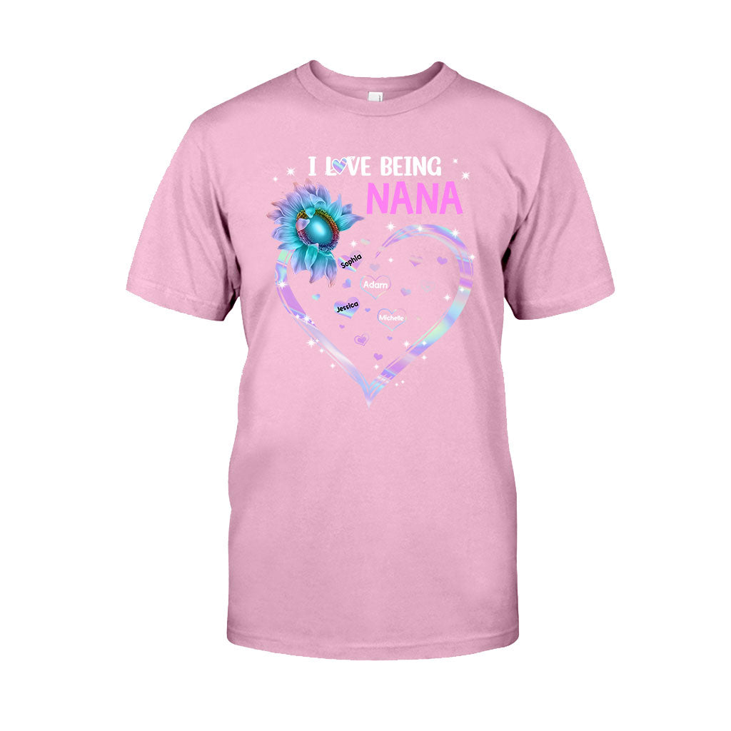 I Love Being Grandma Sunflower - Personalized Mother's Day Grandma T-shirt and Hoodie